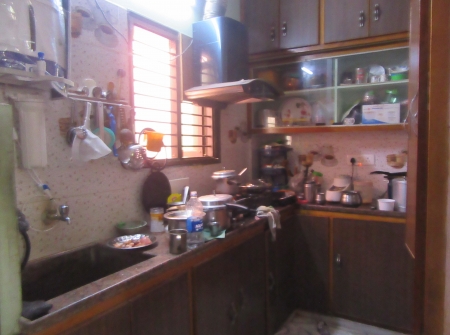 7) Li Id 198 - Kitchen.JPG